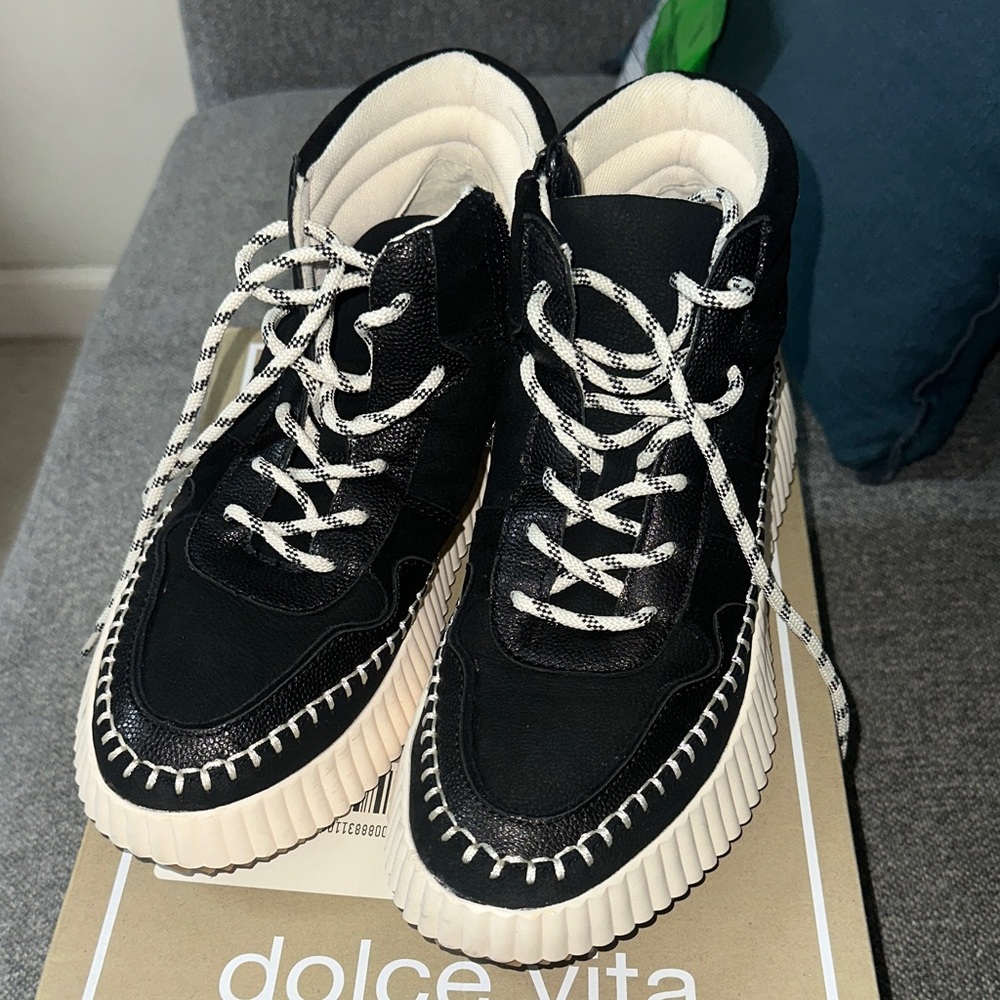 Dolce Vita Women's Daley Sneaker Black Multi Suede, Size 8